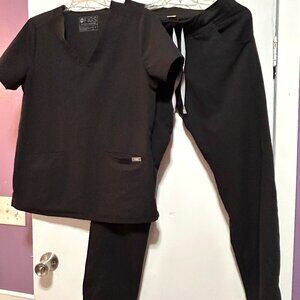 FIGS Scrubs - high-quality medical scrubs